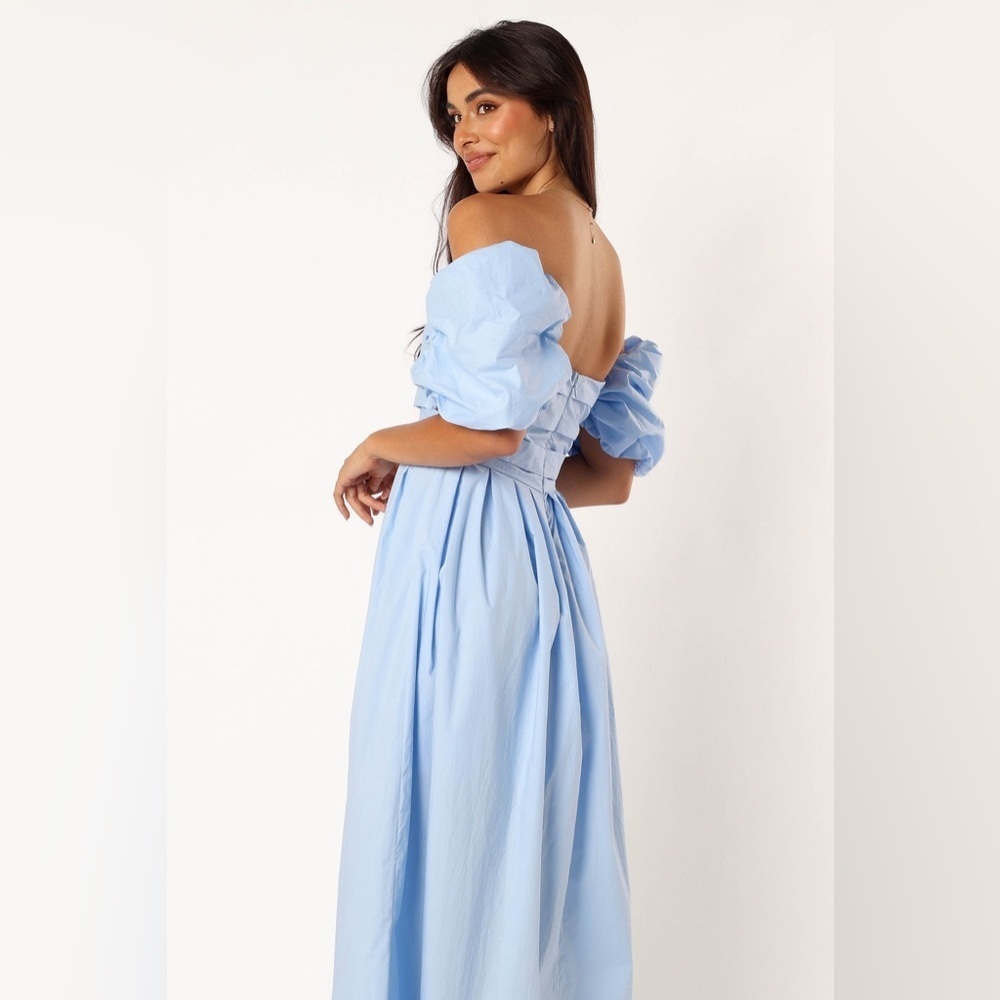 NEW PETAL & PUP SOLANA OFF SHOULDER MIDI DRESS - BLUE SIZE 4 B3052 - Picture 2 of 8